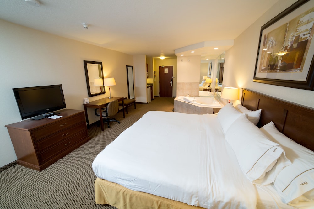 Standard Room, 1 King Bed, Accessible, Jetted Tub photo 2