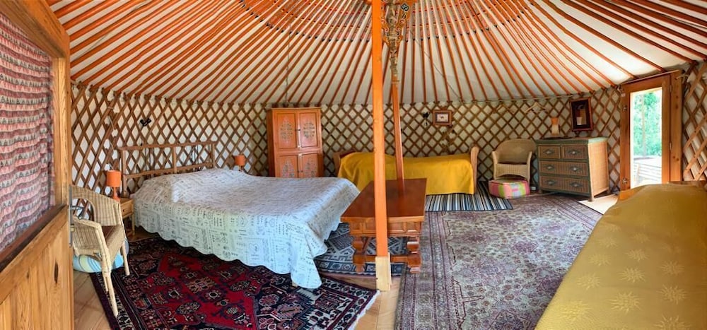 Standard Tent, Multiple Beds, Garden View photo 1