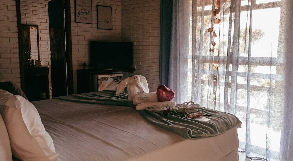 Essential - Photo 1