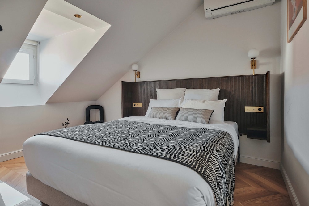 Apartment Deluxe - Royal blue 601 (Top Floor) photo 1