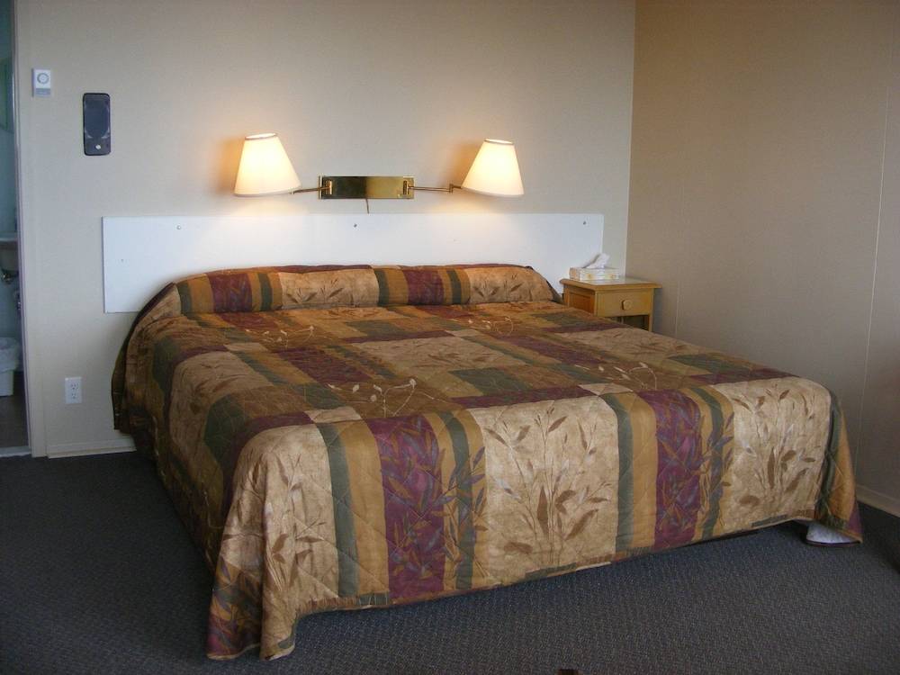 Basic Double Room, 1 Double Bed, Sea View photo 1