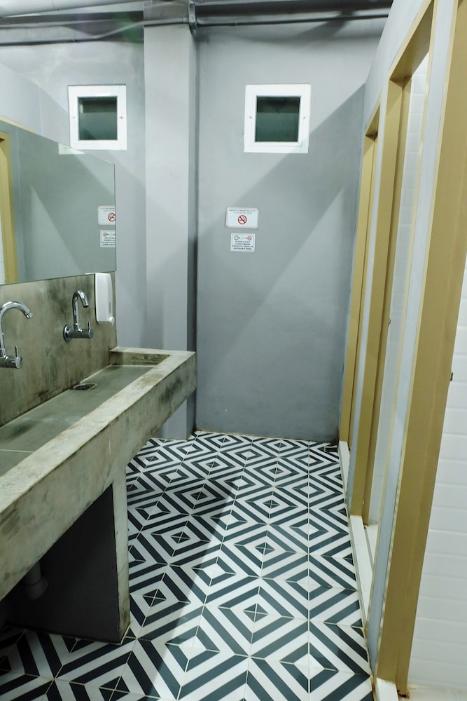 Mixed Shared Dormitory photo 2