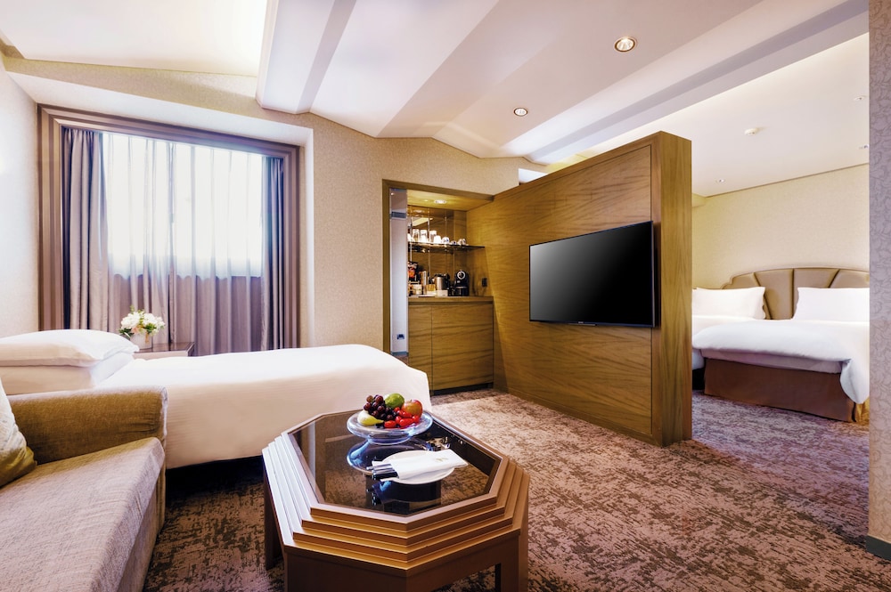 Deluxe Room with Extra Bed