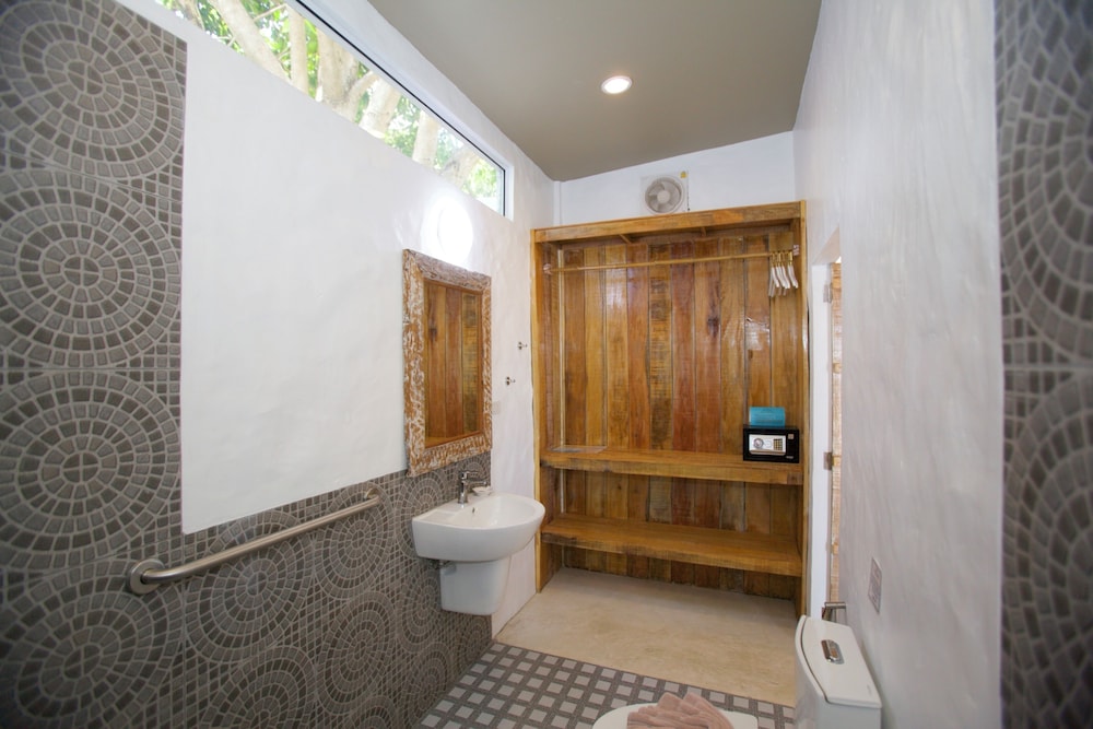 Cottage, Beachfront - Photo 5