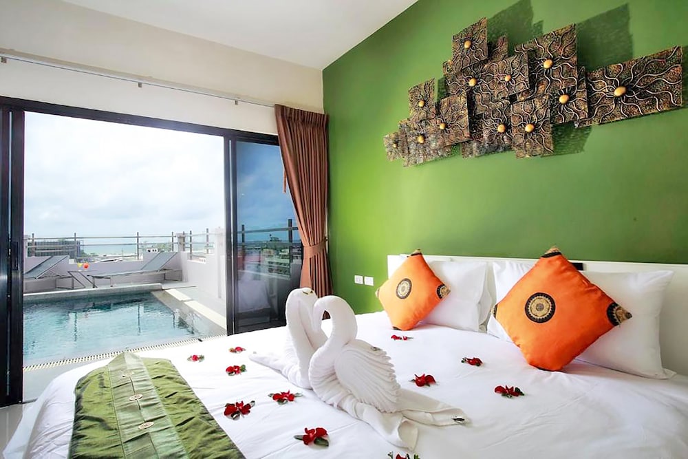 Three-Bedroom Villa - Photo 1