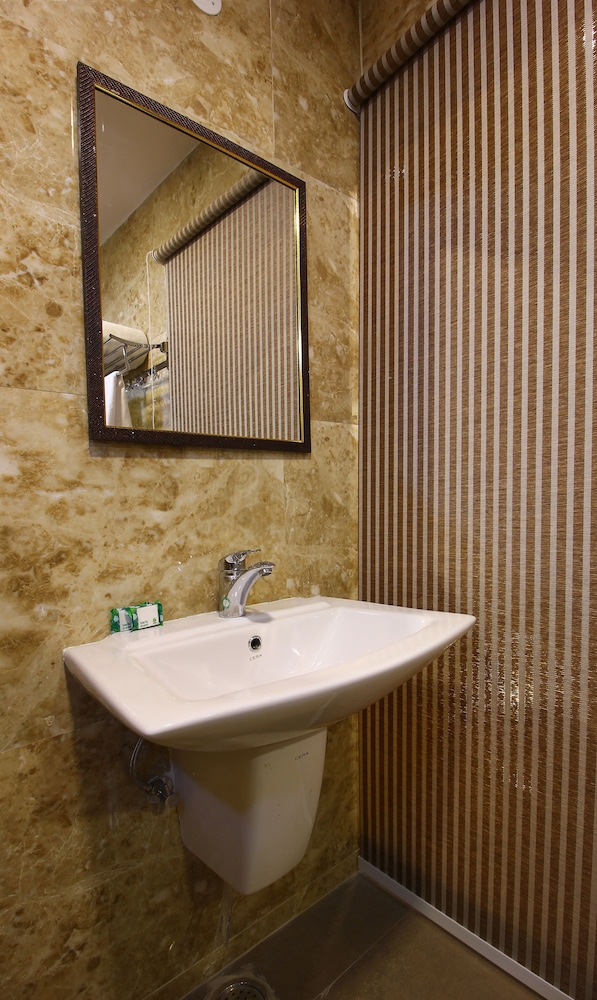 Standard Double Room - Photo 4