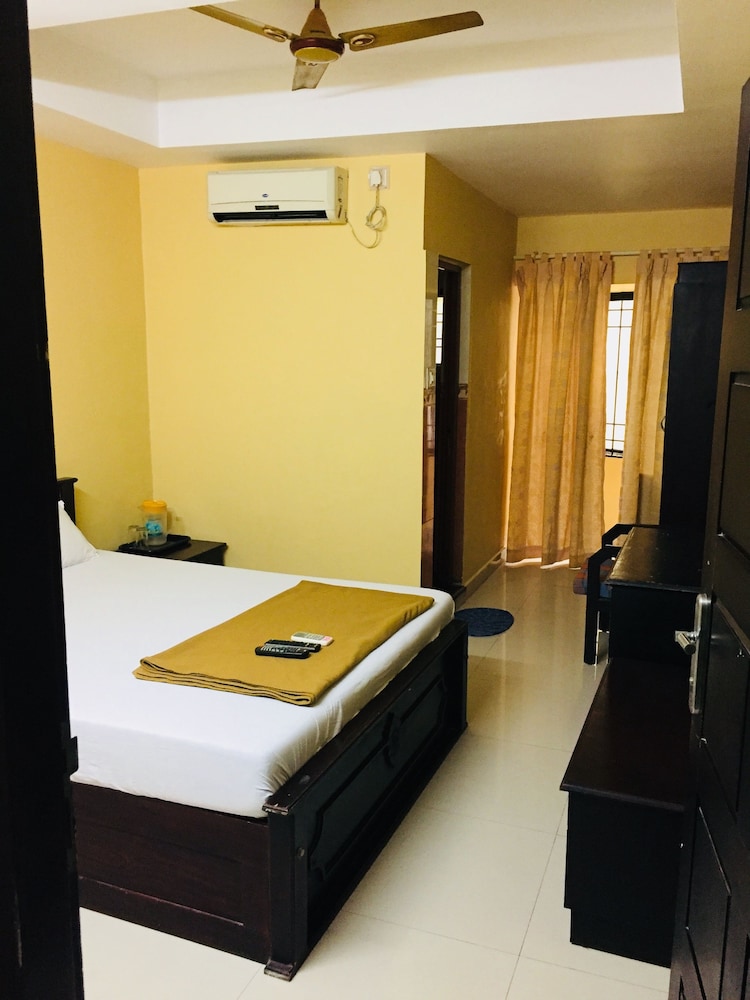 Standard A/C Room photo 3