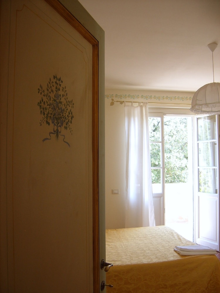 Family Apartment, 3 Bedrooms, Kitchen, Hill View photo 1