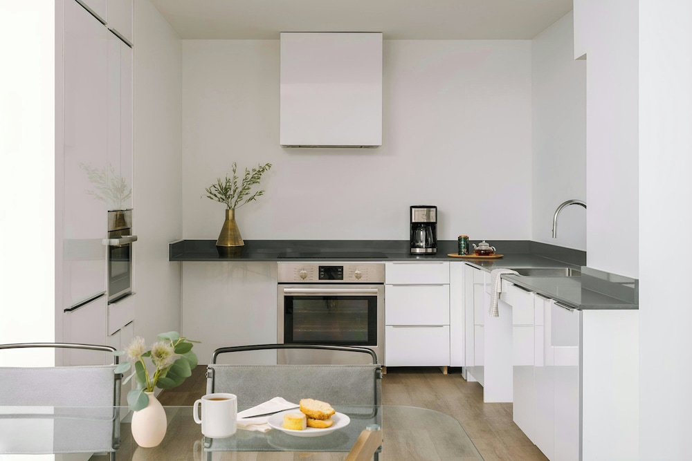 Apartment, 3 Bedrooms thumbnail 6