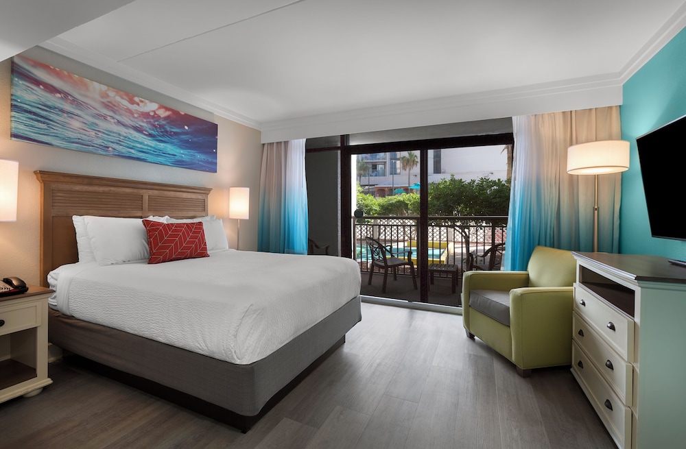 Resort View Junior Suite - Photo 1