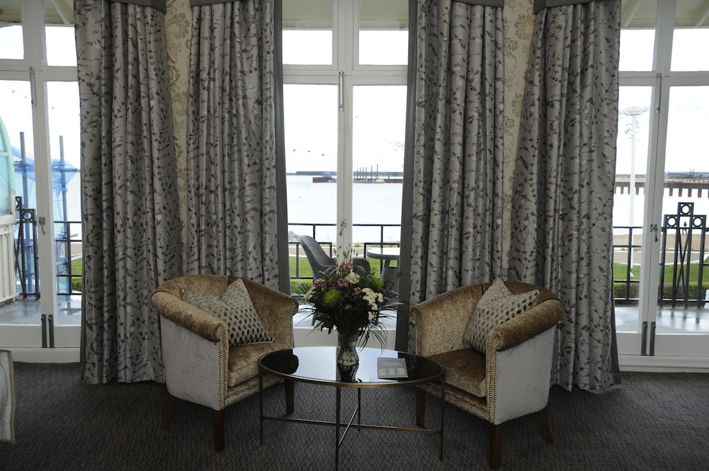 Deluxe Room, 1 Double Bed, Balcony, Sea View - Photo 20