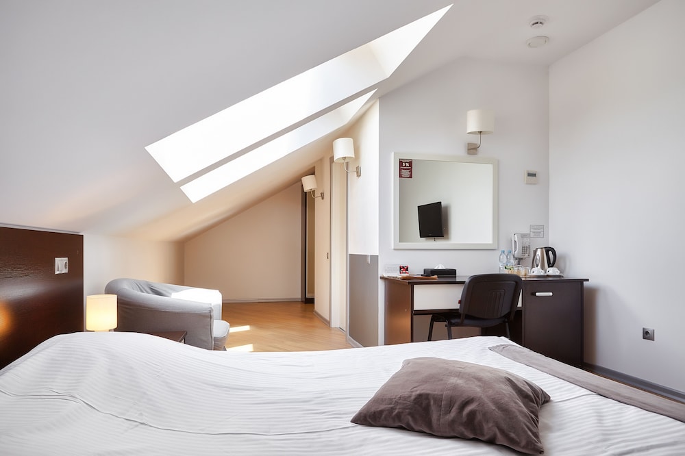 Economy Double Room photo 1
