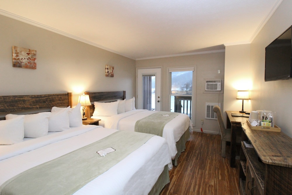 Standard Double Room, Lake View
