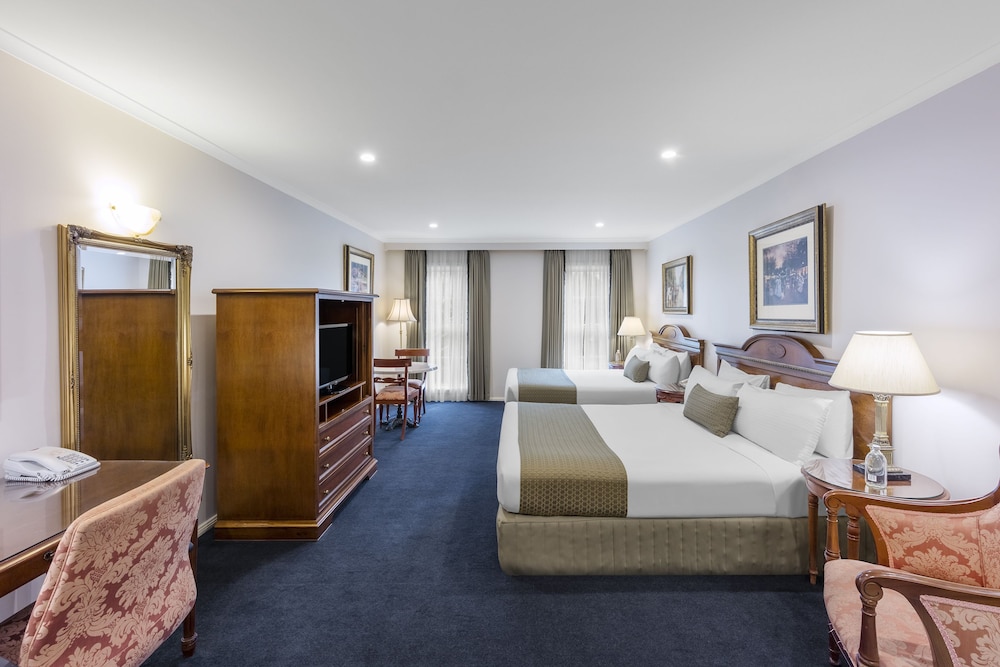 Suite, 2 Double Beds, Non Smoking photo 2