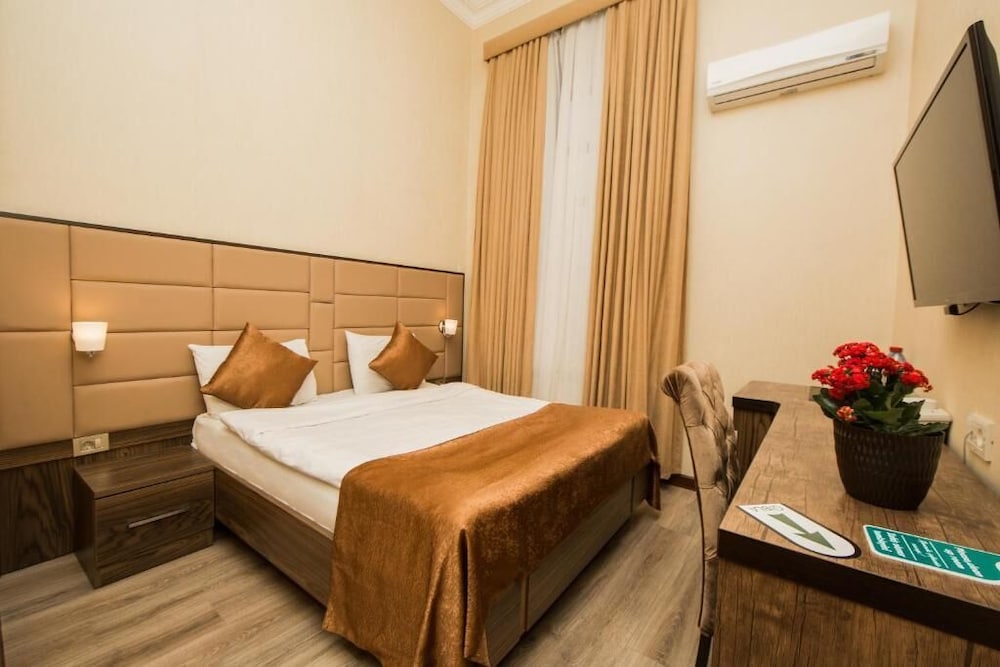 Exclusive Double Room, City View
