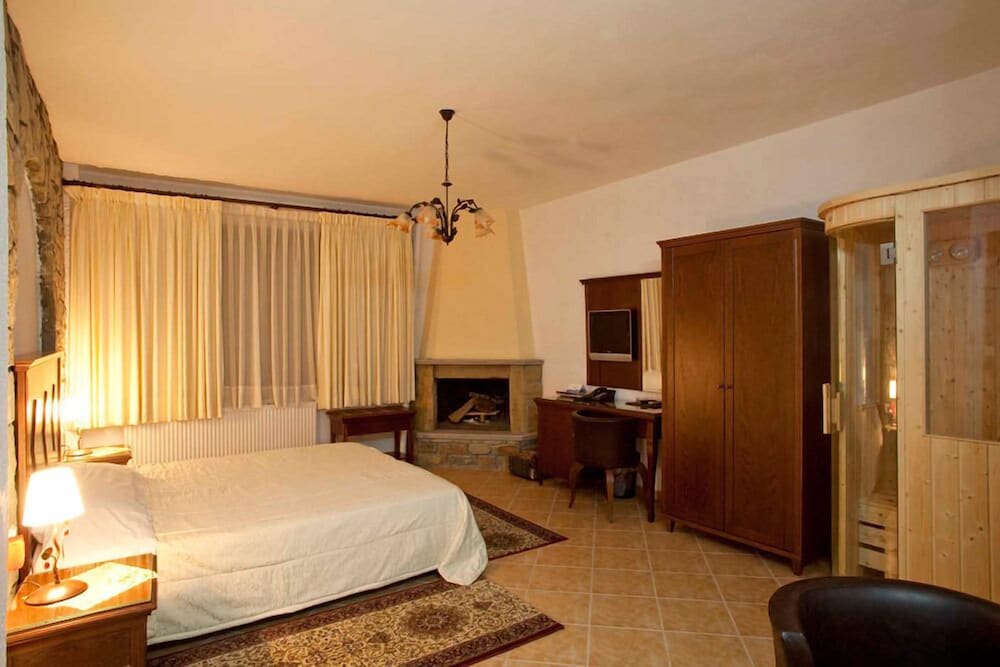 Superior Triple Room photo 2