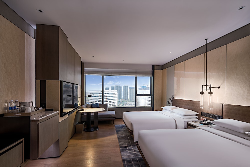Superior Room, 2 Twin Beds, City View - Photo 6