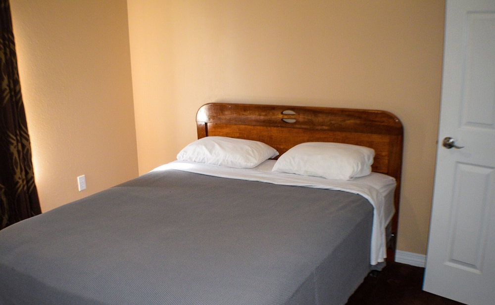 Basic Apartment