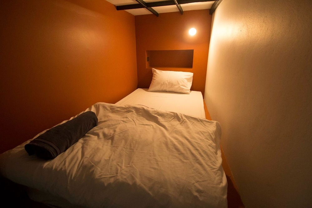 Bed in 10 Beds Female Dorm photo 2
