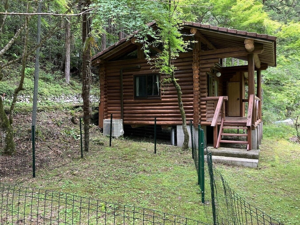 Cabin, Pets Allowed