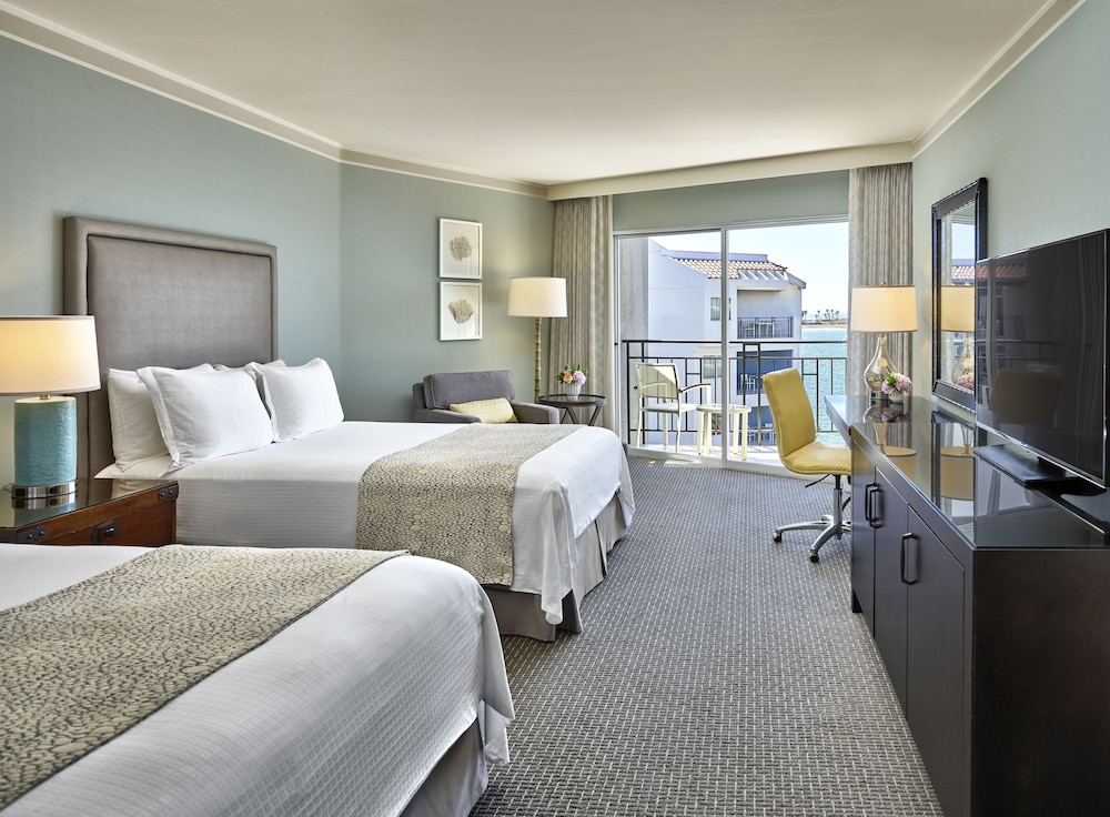 Room, 2 Double Beds (Coastal View) - Photo 1
