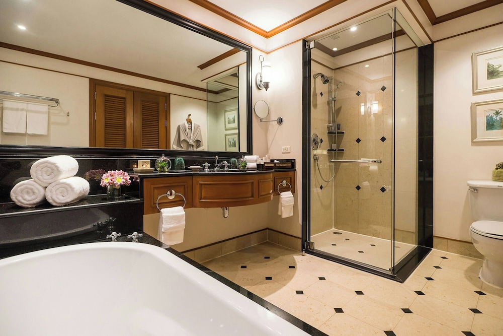Room, 2 Double Beds, Pool View (Ground Floor, Pool Access) - Photo 9