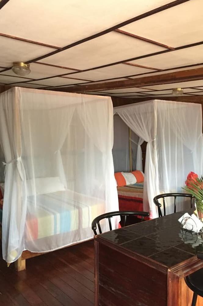 Superior Quadruple Room, 2 Queen Beds, Non Smoking photo 1