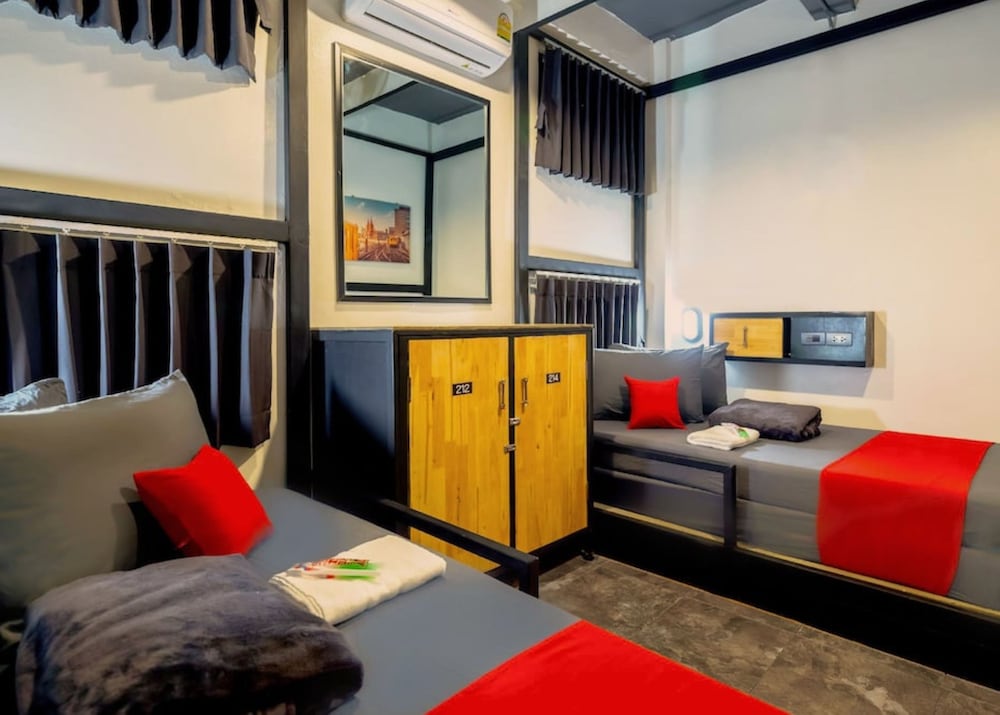 Economy Twin Room