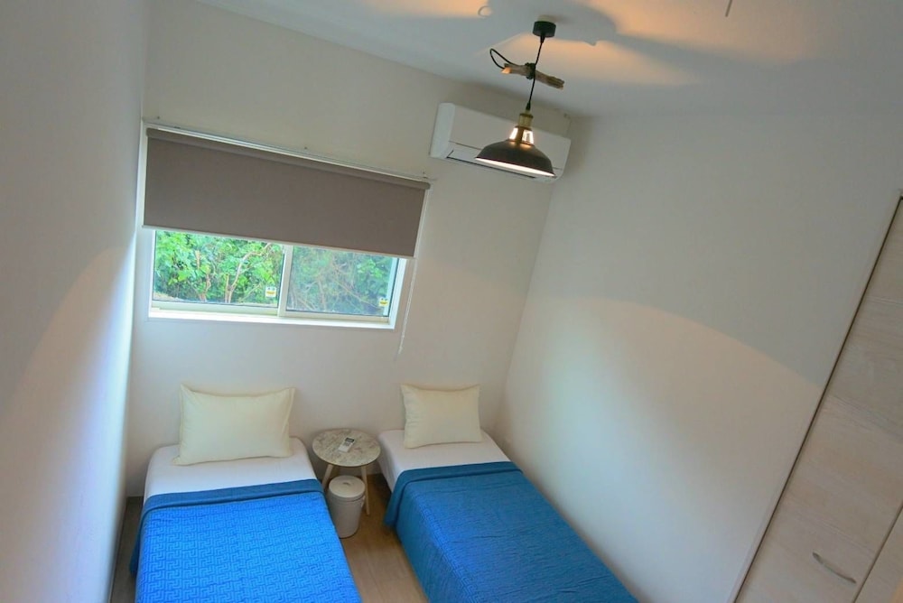 [For 1-2 Guests] 1 Queen Bed or 2 Twin Beds, Non Smoking photo 2