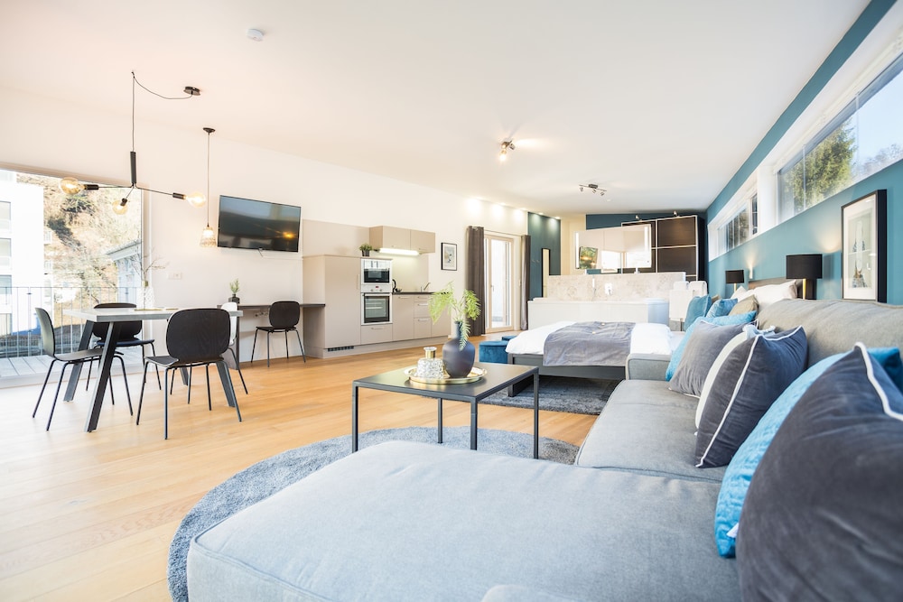 Exclusive Apartment (Skylounge and Little Piece of Heaven) photo 2