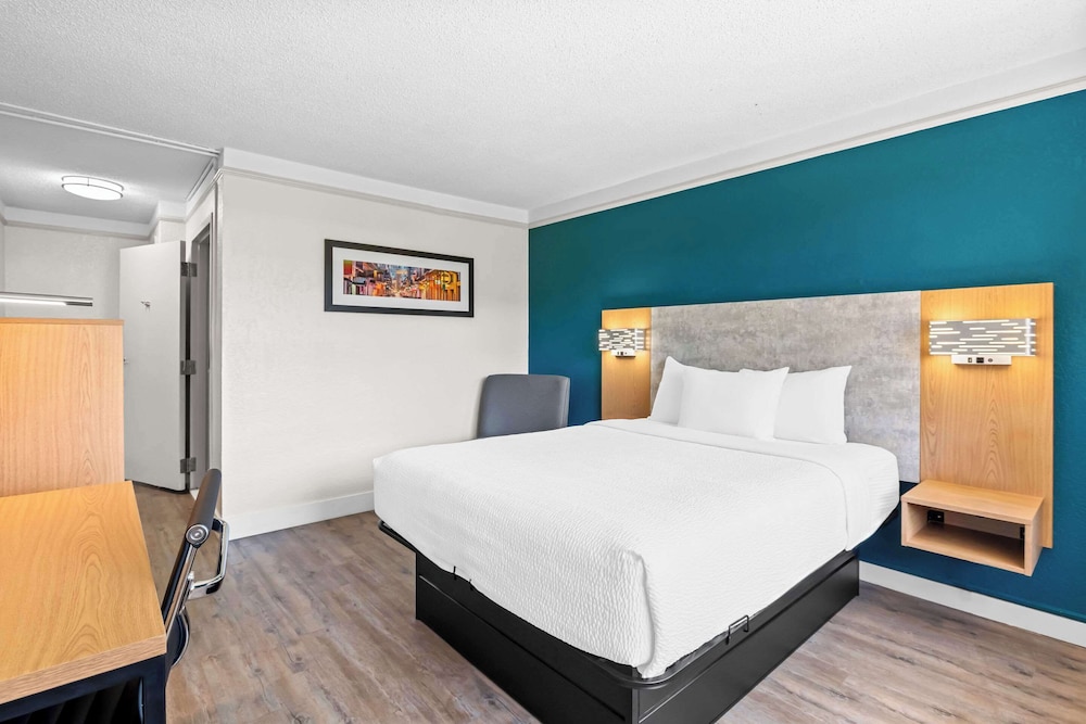 Room, 1 Queen Bed, Accessible, Non Smoking - Photo 1