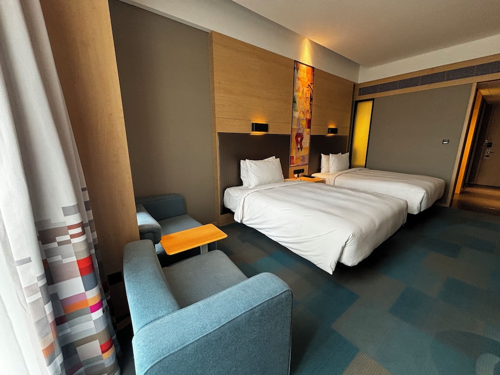 Room, 2 Double Beds photo 3