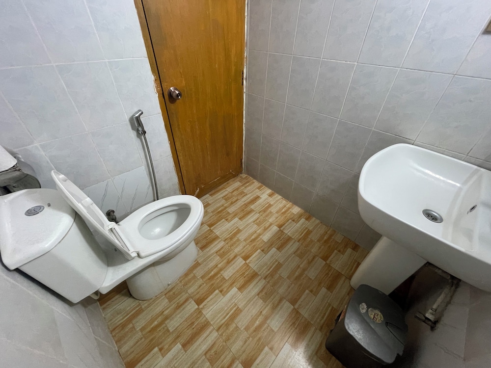 Economy Double Room photo 2