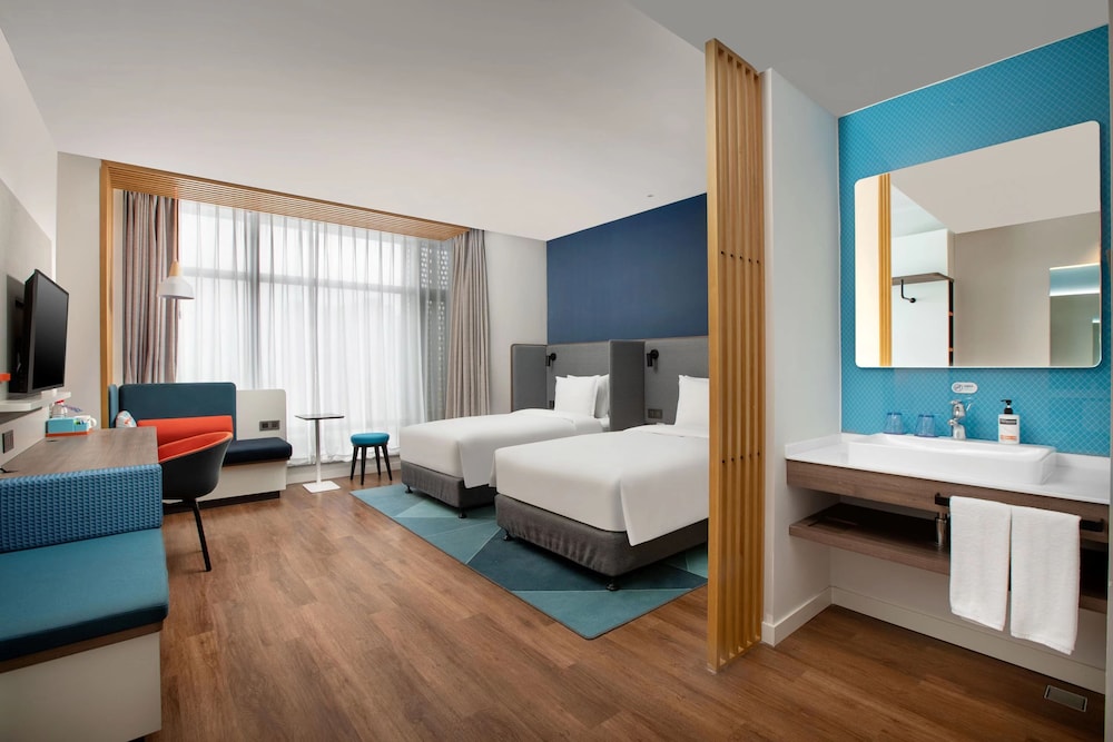 Standard Room, 2 Twin Beds (Minifridge) - Photo 2