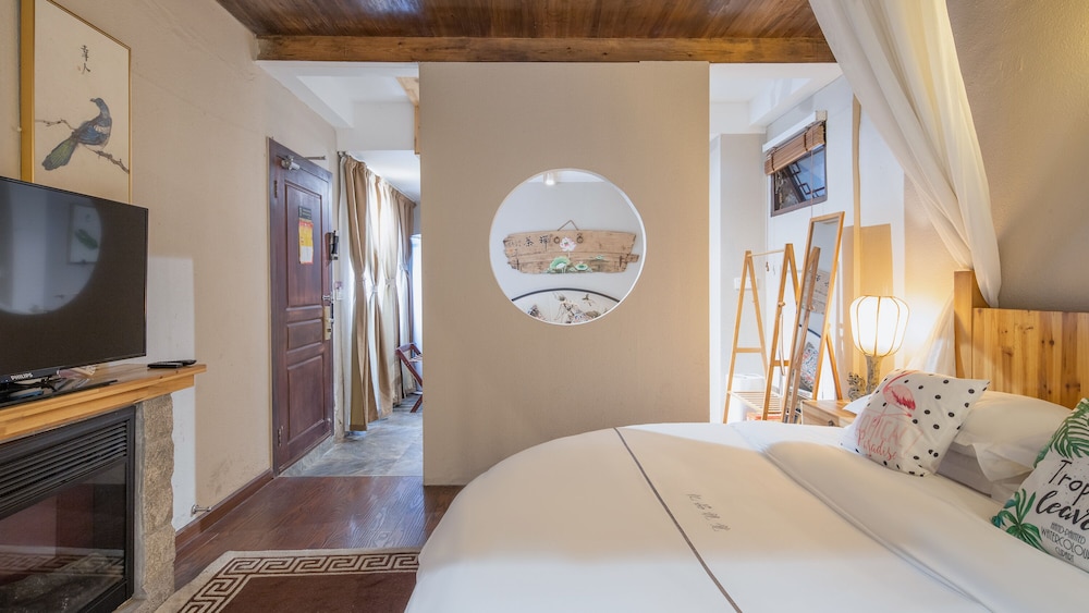 Executive Room (Mainland-Chinese Citizen Only) photo 1