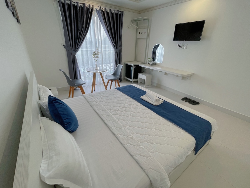 Deluxe Double Room Single Use