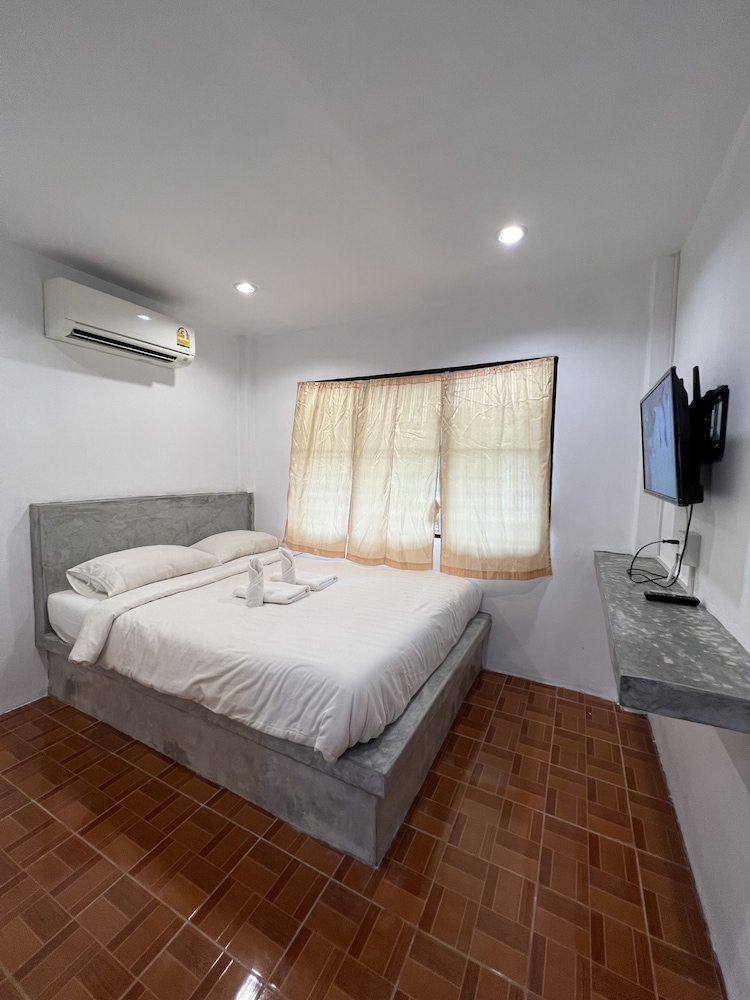 Bungalow King Bed