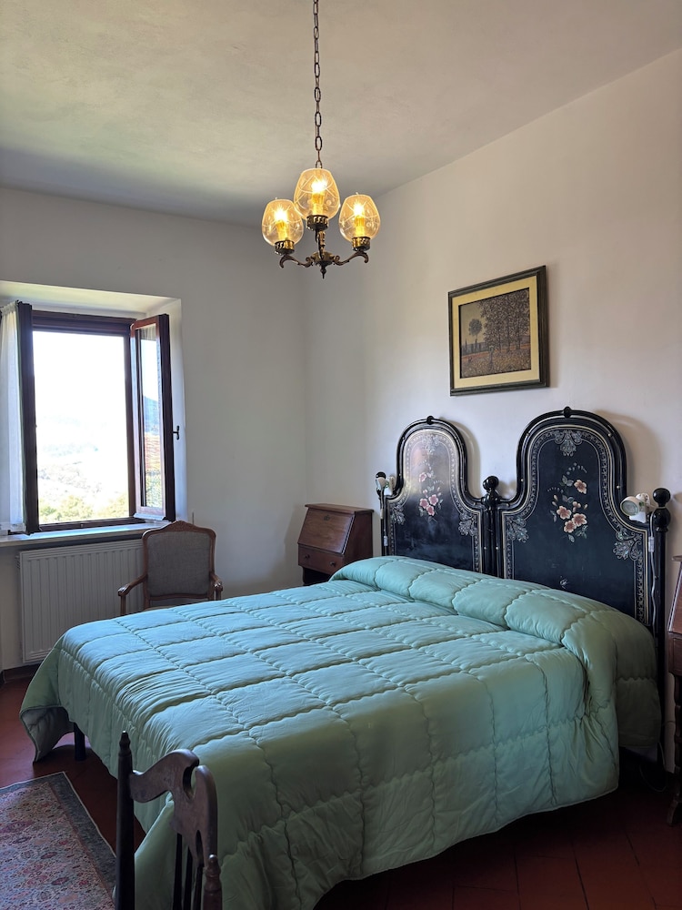Deluxe Room, Hill View photo 3