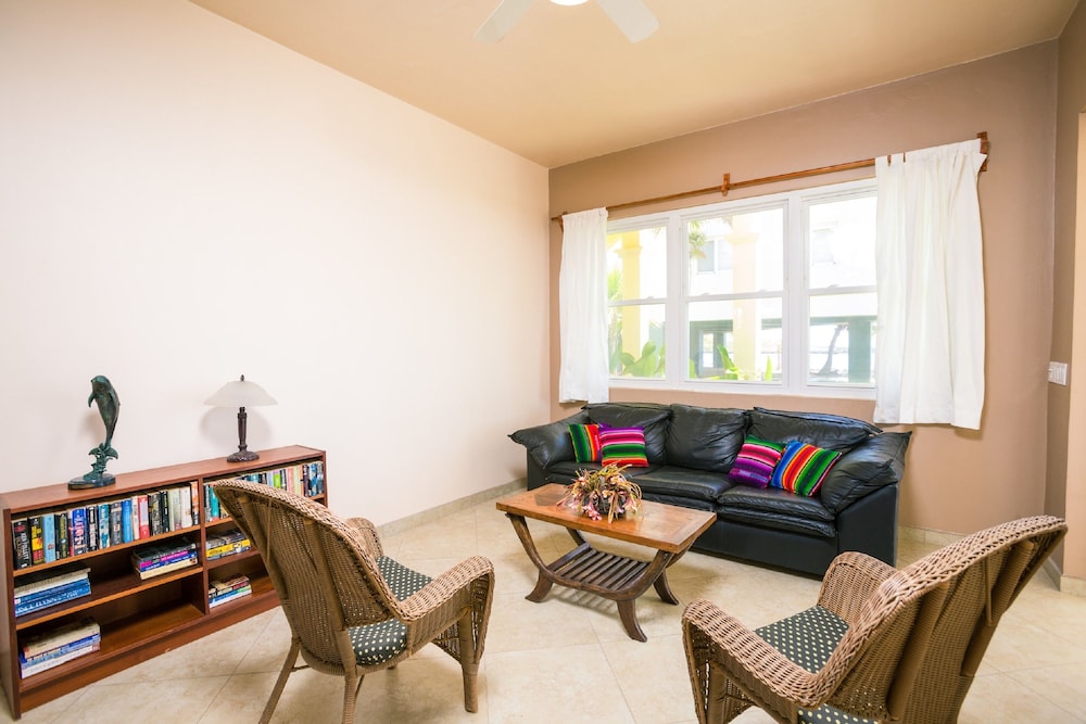 House, 4 Bedrooms, Ocean View photo 3