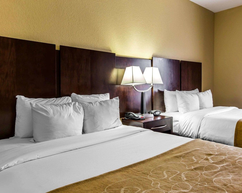 Suite, 2 Queen Beds, Non Smoking - Photo 3