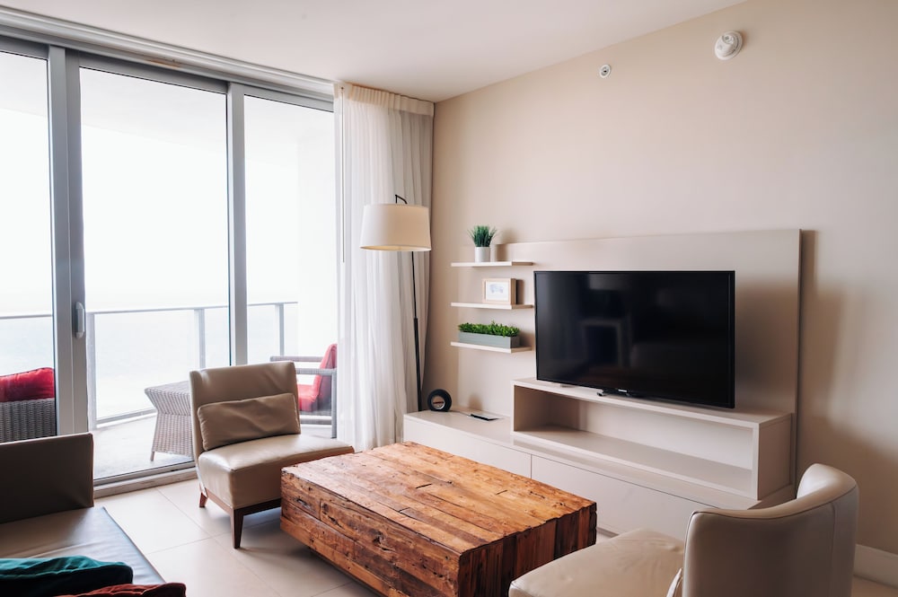 Luxury Apartment, 2 Bedrooms, Ocean View photo 1