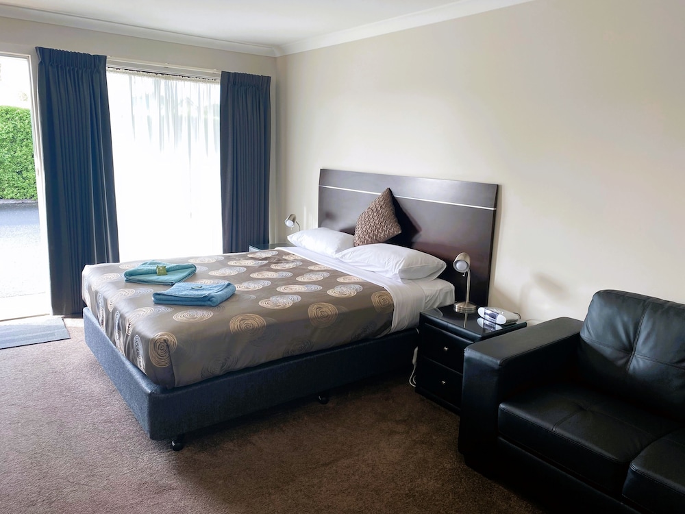 Executive Queen Room