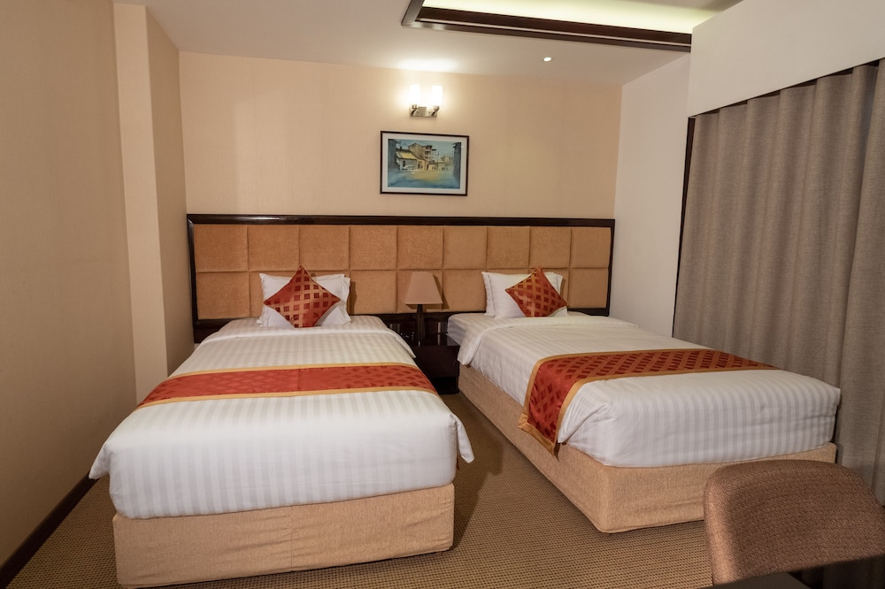 Premium Twin Room - Photo 2