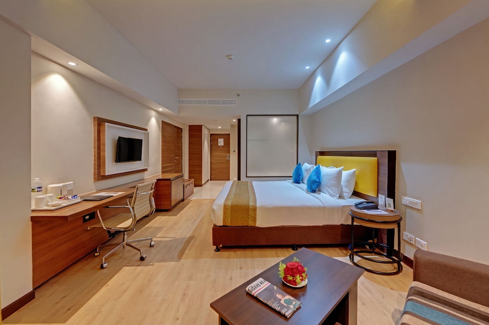 Deluxe Double or Twin Room - Photo 2