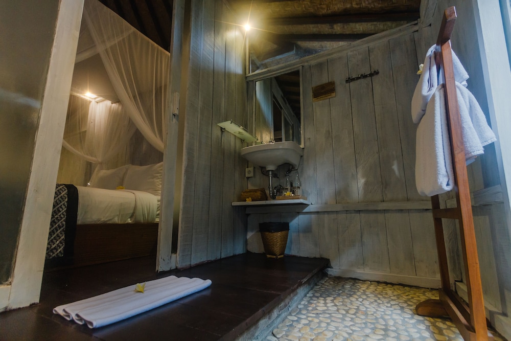 Standard Double Room - Photo 11
