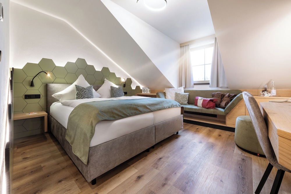 Basic Double Room