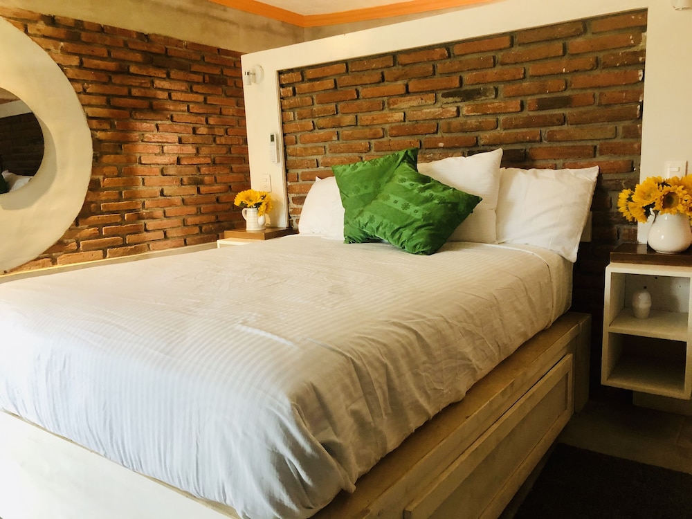 Deluxe Bungalow