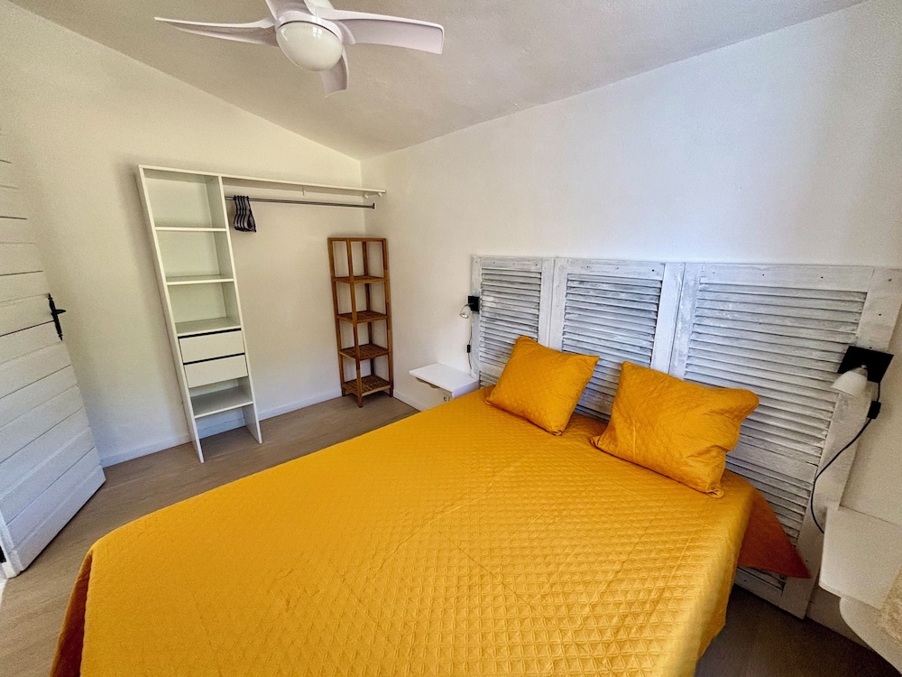 Basic Apartment - Photo 9