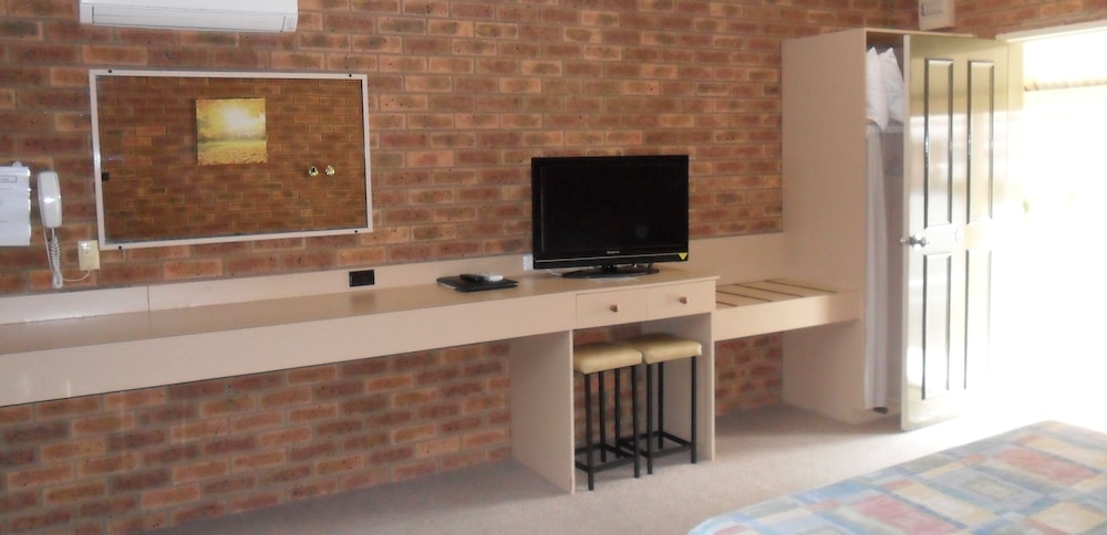 Superior Room, Multiple Beds, Garden View photo 2