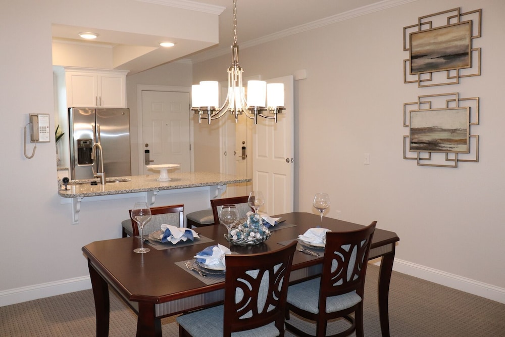 Senior Condo, 1 Bedroom, Non Smoking, Balcony photo 1